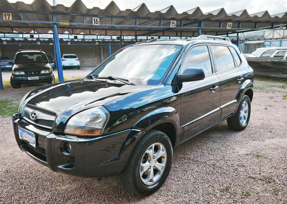 HYUNDAI TUCSON 2.0 GL 2WD 16V GASOLINA 4P MANUAL HYUNDAI TUCSON 2.0 GL 2WD 16V GASOLINA 4P MANUAL